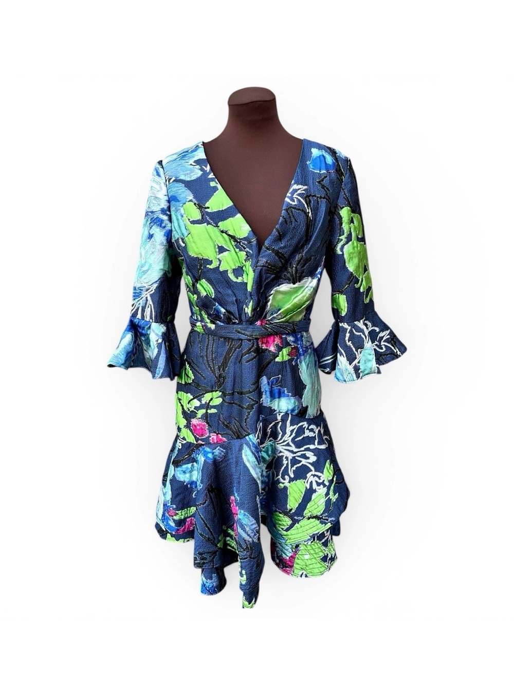 Marchesa Notte Floral-Print Ruffle Mini
V-Neck Navy & Green Cocktail Dress Sz. 6